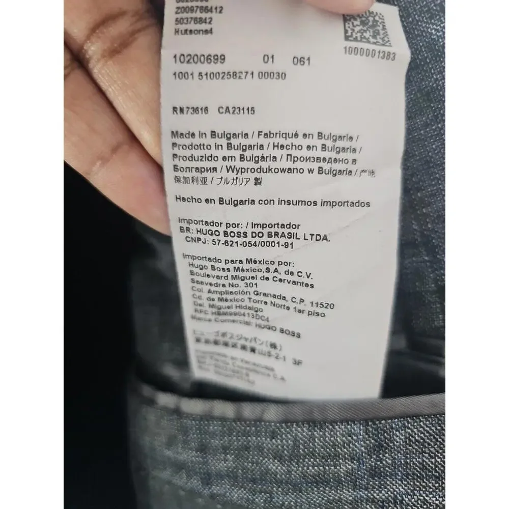 Hugo Boss Men's Blazer‎ 46R Plaid Gray Lanificio Tesse Biella Wool Sport Coat